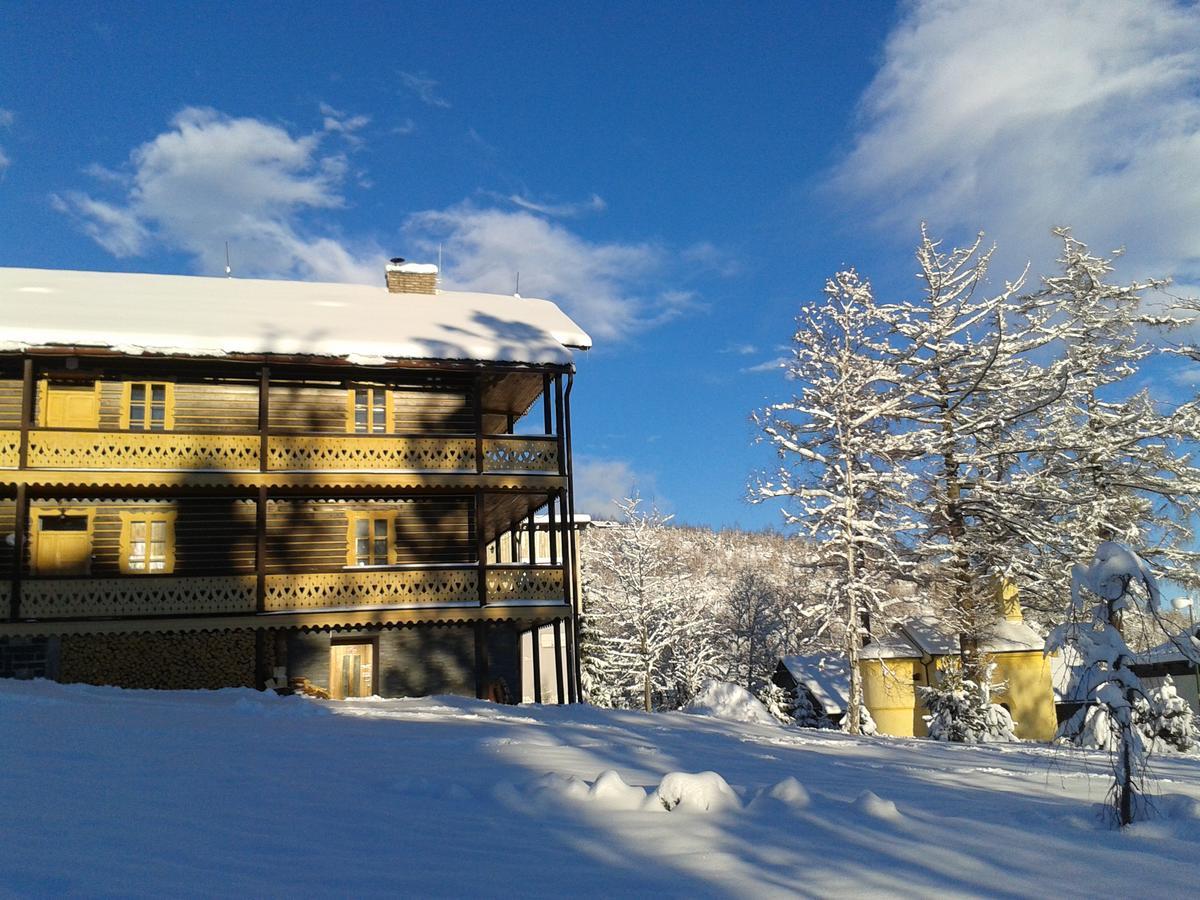 Svajciarsky Dom Guest House วิสโซเค ดาตรี ภายนอก รูปภาพ
